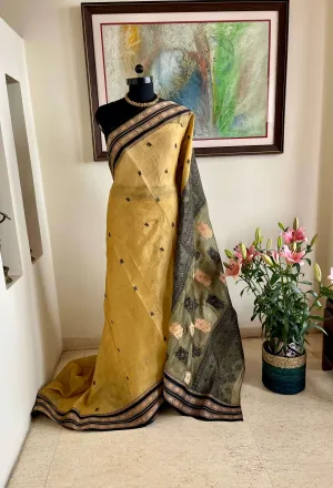ADRIJA- BEIGE TANGAIL SILK WITH PEACH-BLACK FLORAL AND TEMPLE BORDER