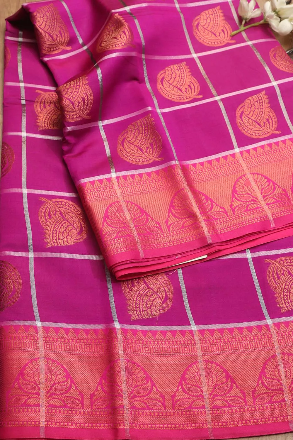 Elegant Purple Silk Checks Saree: Kanjeevaram Beauty