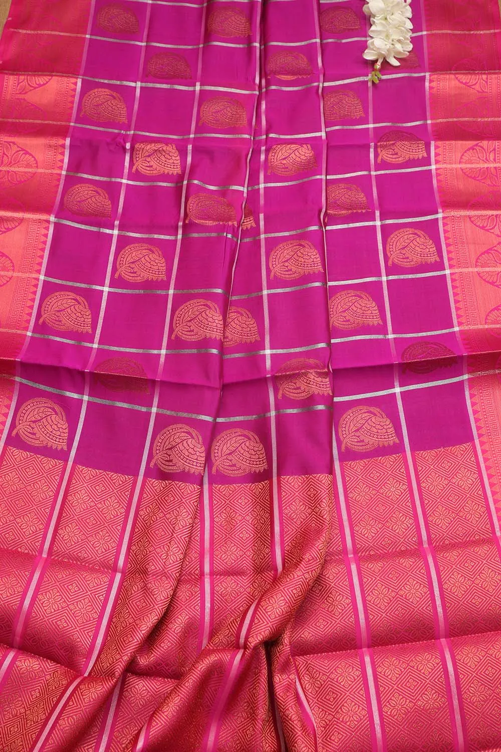 Elegant Purple Silk Checks Saree: Kanjeevaram Beauty