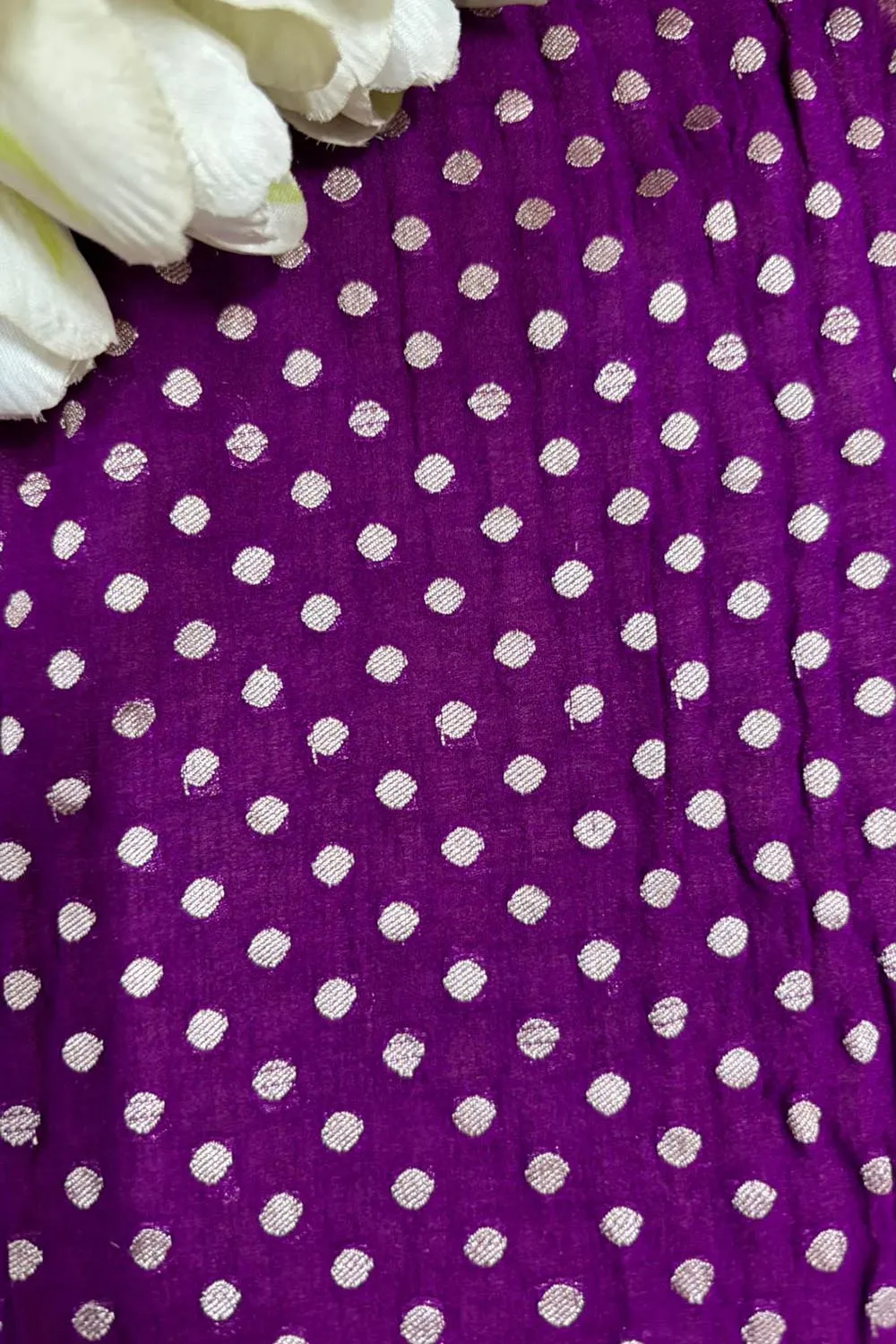 Exquisite Purple Banarasi Handloom Pure Georgette Fabric ( 2.5 Mtr )