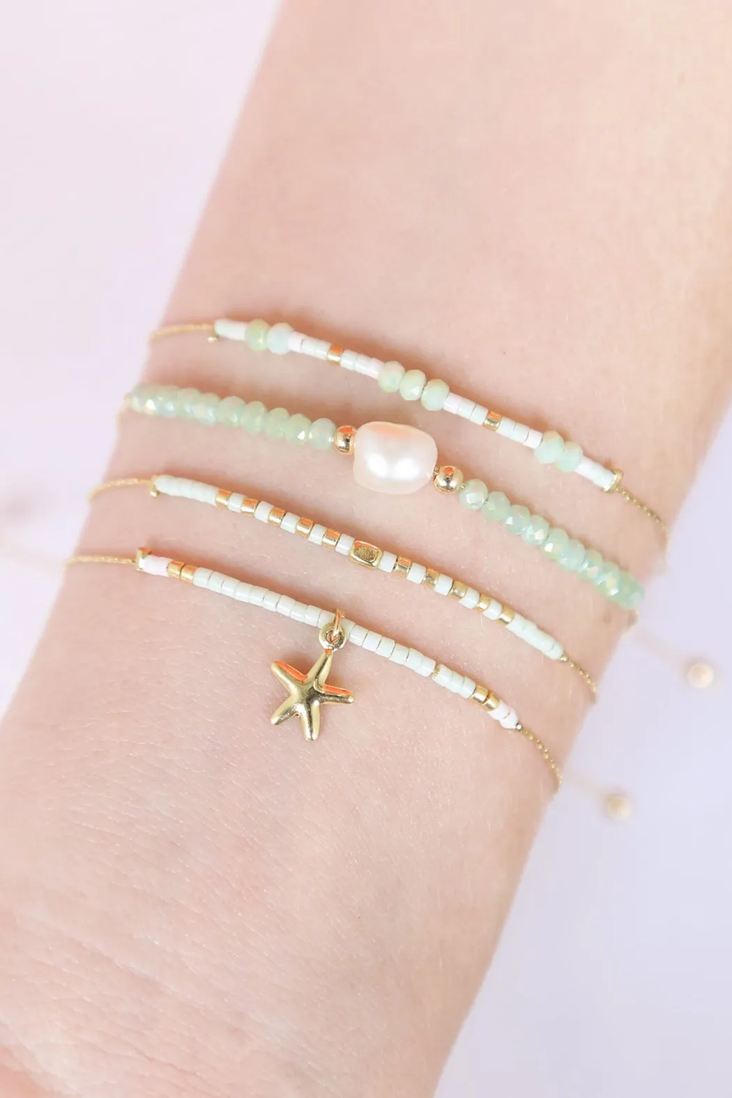 Fresh Pearl With Cast Star Fish Charm Bracelet